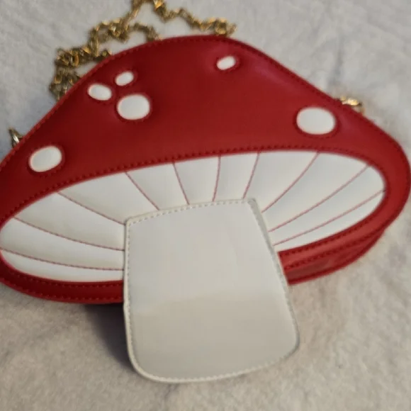 Mushroom Crossbody Bag with Gold Chain - Picture 2 of 8